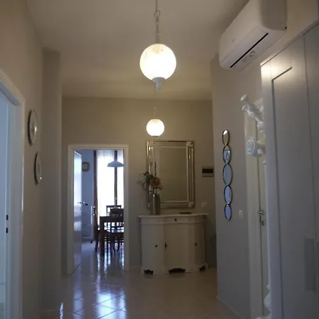 Domus Tilla * Пьомбино