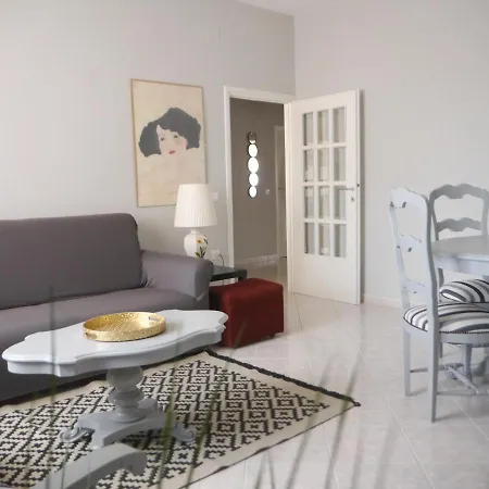 Διαμέρισμα Domus Tilla *